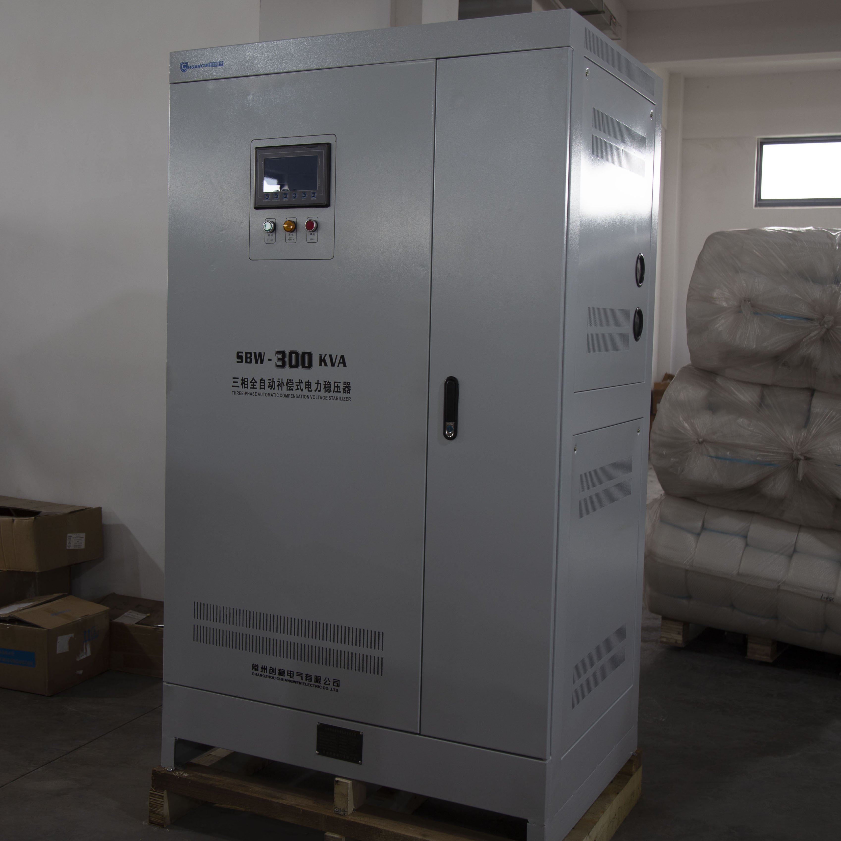 三相電源穩壓器