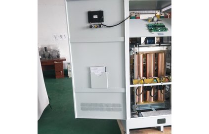 三相交流電力穩(wěn)壓器