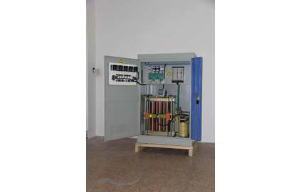 全自動(dòng)單相大功率穩(wěn)壓器